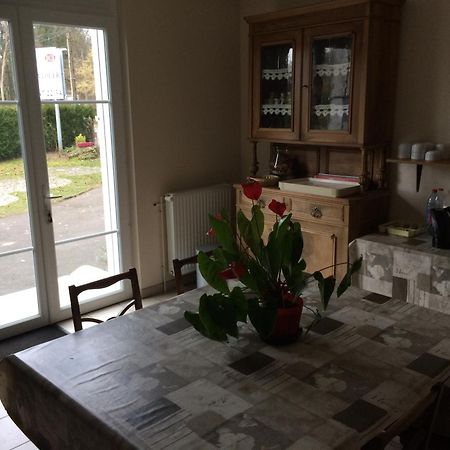 La Demi-Lune Bed and Breakfast Bailleval Exteriör bild